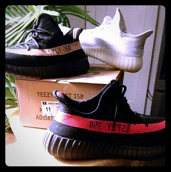 Yezzy Boost 350 v2  [original] - Picture 1 of 5